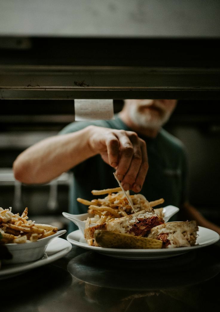 Food truck supply chain from haul to prep