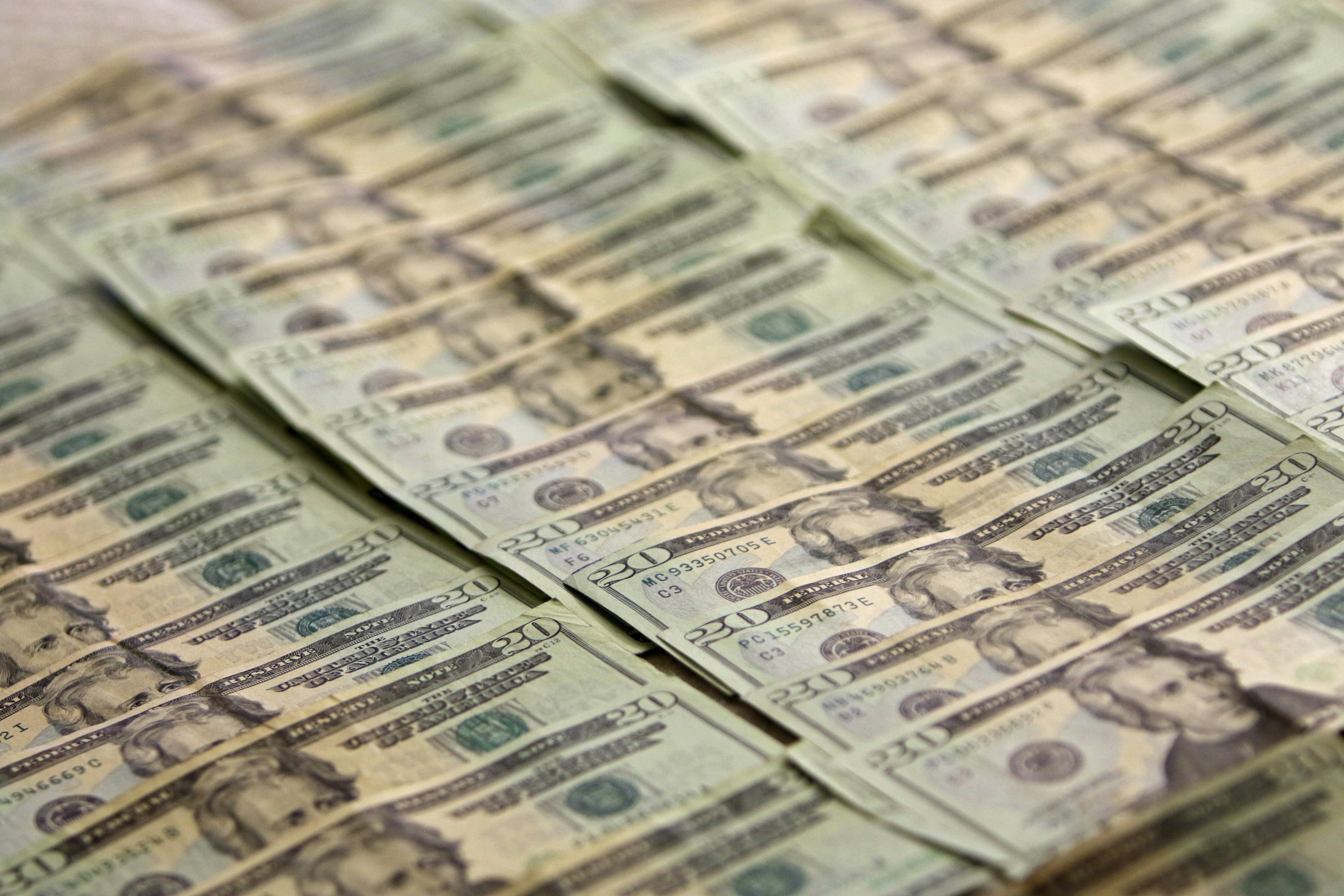 Food truck loyalty program and repeat customers