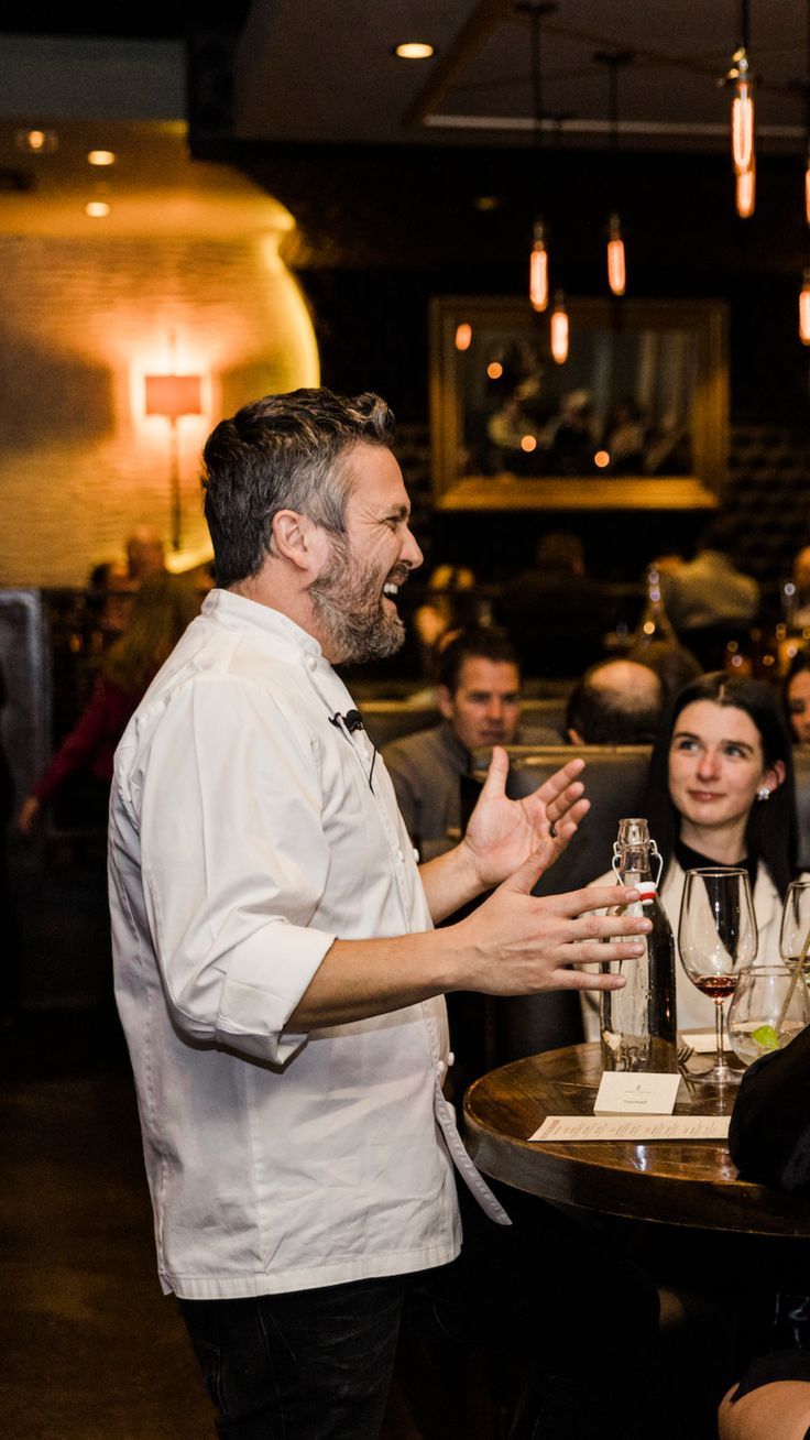 Front of house staff on autopilot, going through the motions with guests