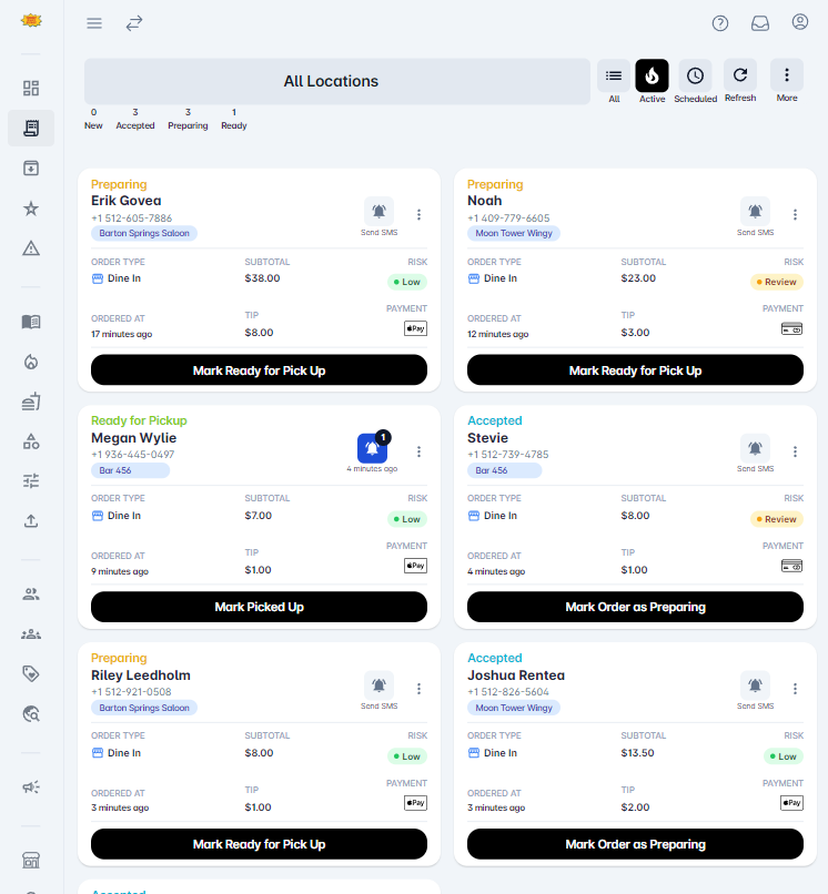 Restaurant order dashboard with live orders